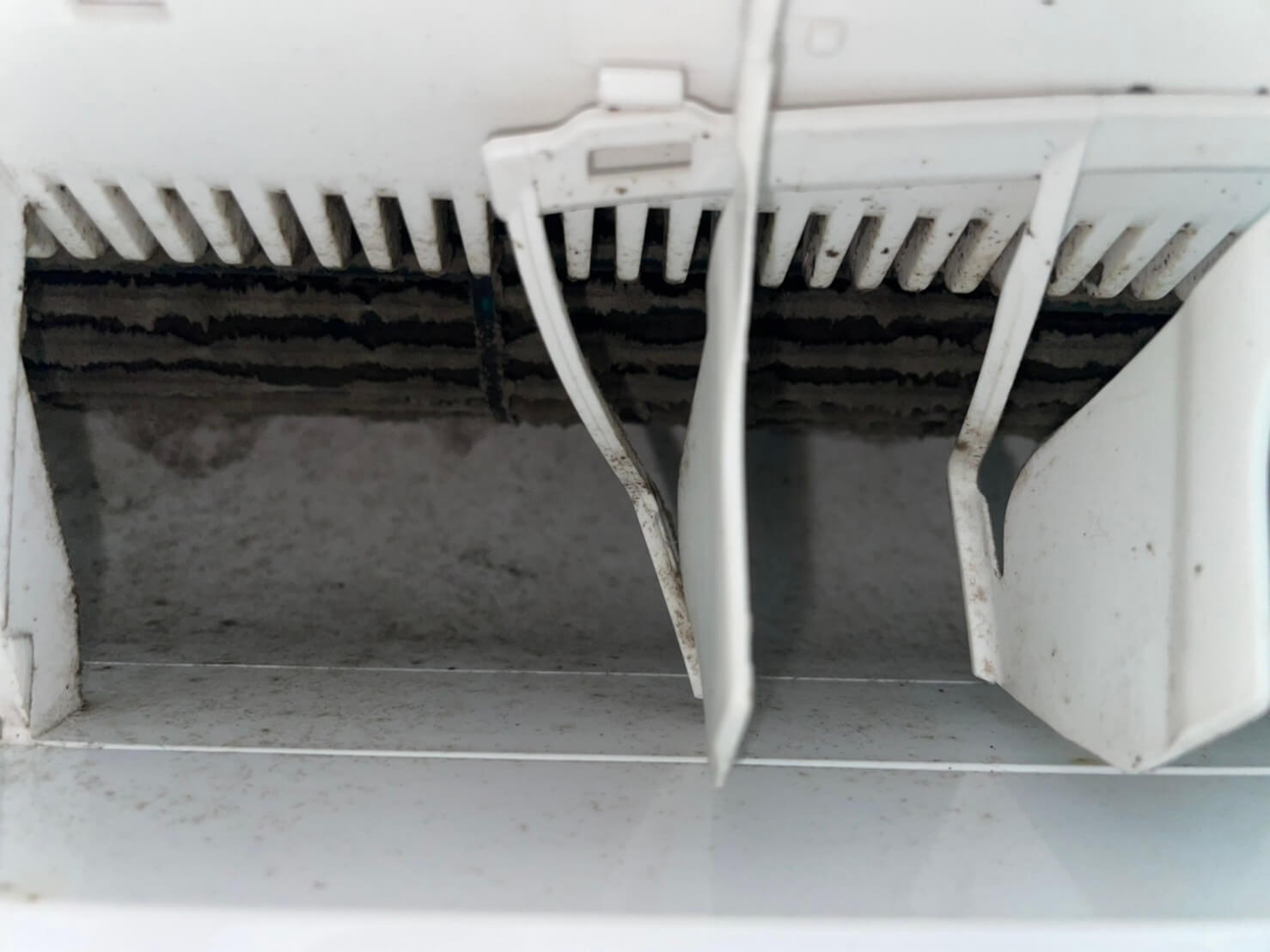 [弘楠空調案例]無尾熊托嬰中心請我們清洗冷氣+冷氣保養的第8張圖片